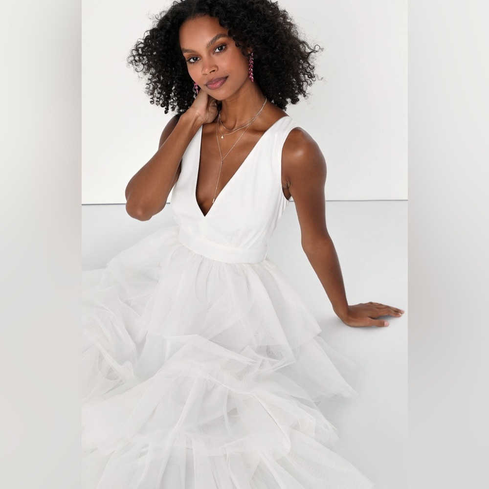 Lulu’s Wedding Collection 🤍 Tulle Tiered Midi Dress